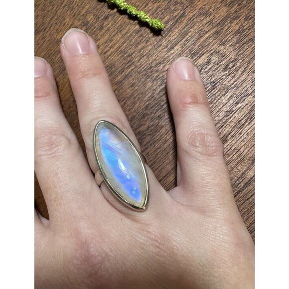 Sterling Silver Chunky Natural Rainbow Moonstone Ring Size 4.75 - Picture 11 of 11